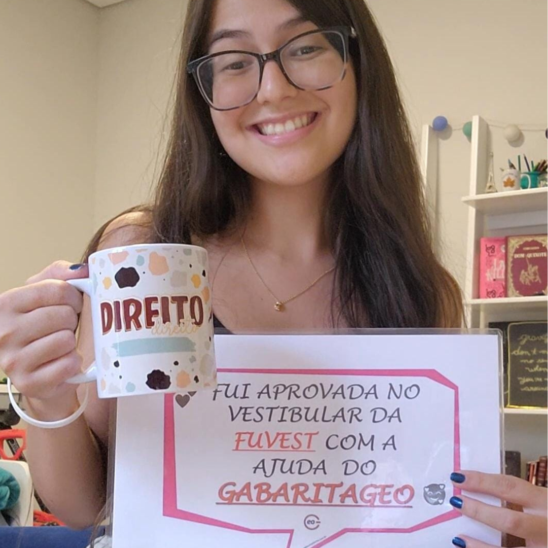 Aprovada FUVEST — Direito